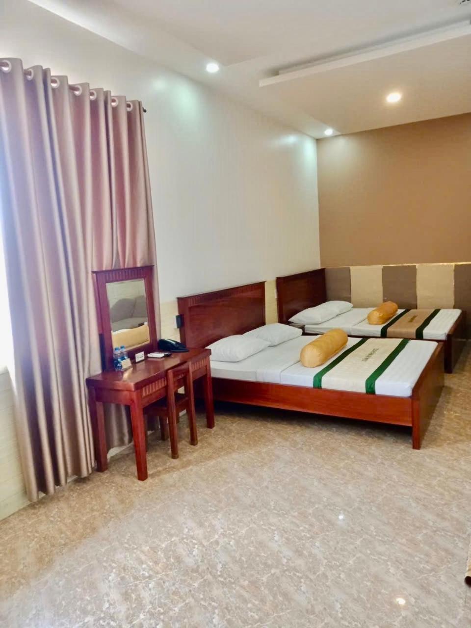Xuan Huynh 3 Hotel 朔庄 外观 照片